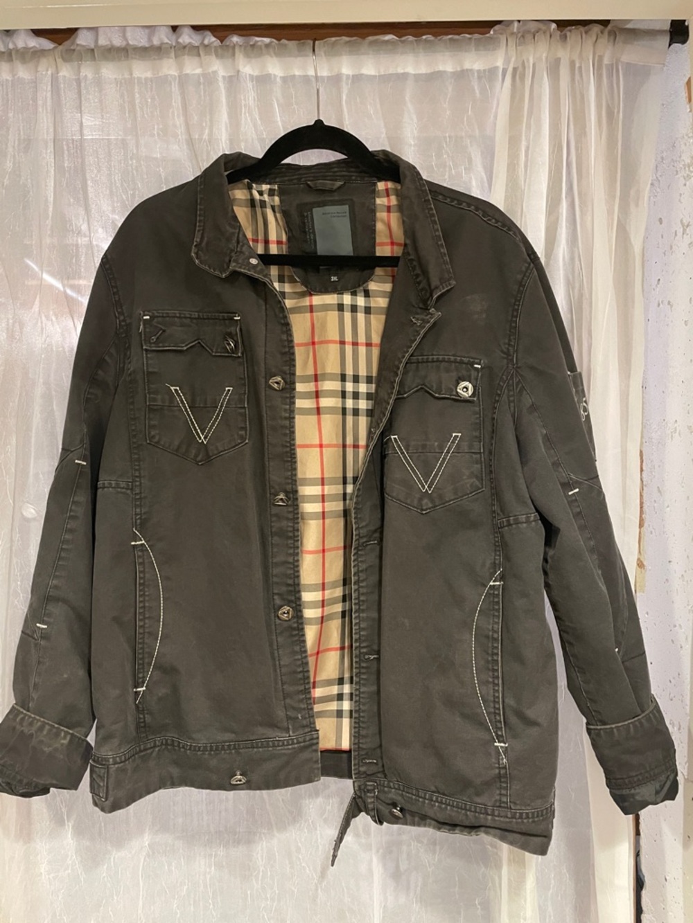 Men's Casual Lightweight Shirt Jacket in Dark Gray with Plaid Lining